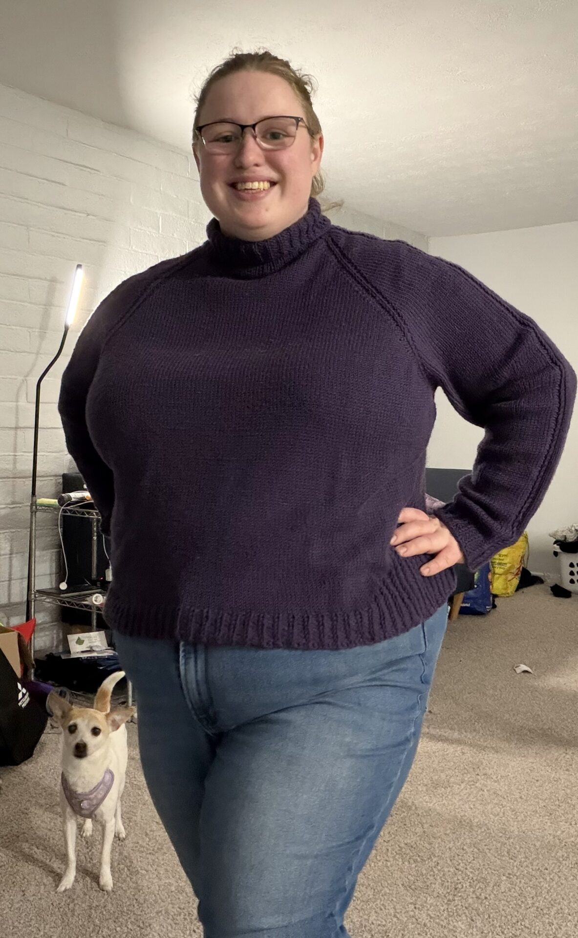 morgan is wearing a custom-fit kerleva sweater